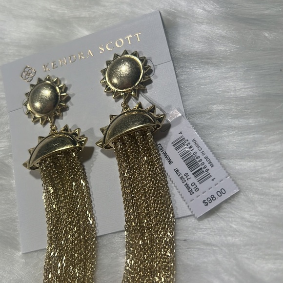 2. NWT Kendra Scott Sienna Sun Statement Earrings in Gold - Picture 2 of 3